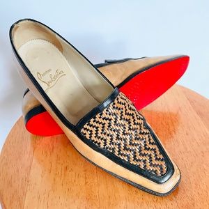 CHRISTIAN LOUBOUTIN // vintage tan/ black woven leather pointed toe flat loafers